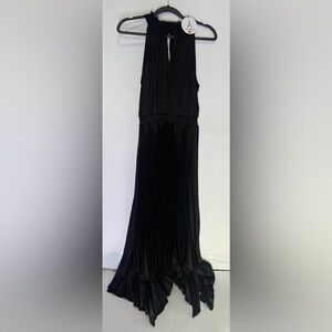 Anrabess Black Pleated Maxi Dress Size M NWT Neck Keyhole Smocked Waist Flowy